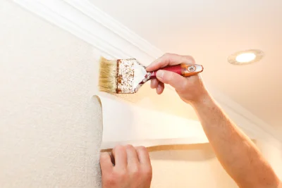 Pose de papier peint à Asnières-sur-Oise — revêtements muraux et toiles de verre